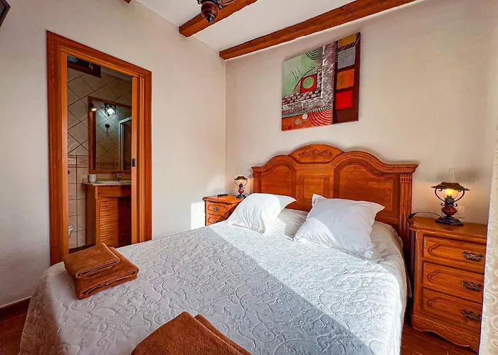 Apartment Cozy Townhouse With A Garden Playa de las Americas (Tenerife)