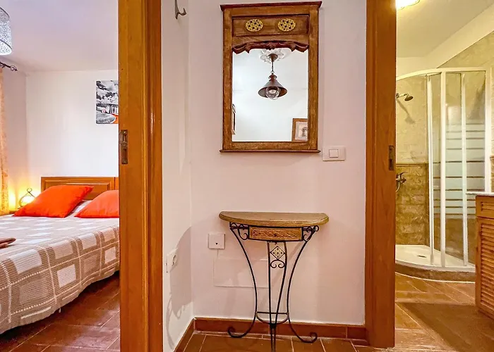 Apartment Cozy Townhouse With A Garden *