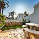 Apartamento Cozy Townhouse With A Garden Playa de las Americas (Tenerife)