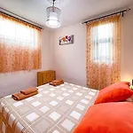 Apartamento Cozy Townhouse With A Garden Playa de las Americas (Tenerife)