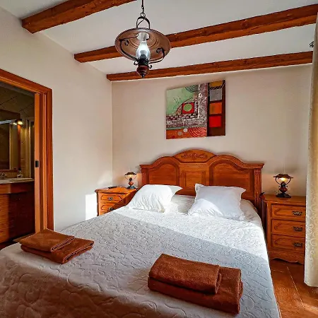 Cozy Townhouse With A Garden Playa de las Américas