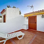 شقة Cozy Townhouse With A Garden