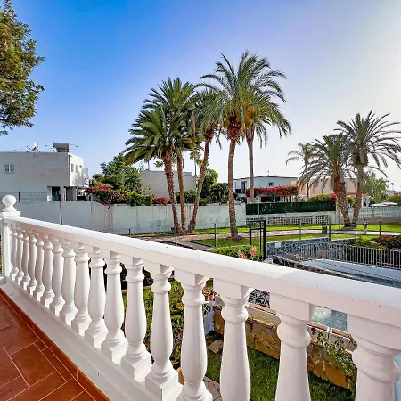 Cozy Townhouse With A Garden شقة بلايا ذي لاس أميريكاس